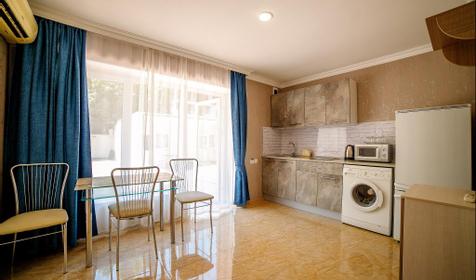 Апартаменты четырехместные двухкомнатные с кухней