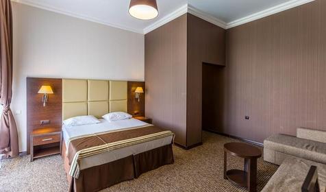 Полулюкс трехместный