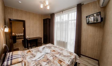 Семейный двухкомнатный. Отель Орион плюс, Анапа