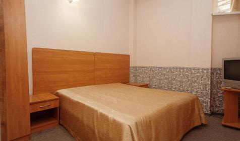 Стандарт семейный шестиместный двухкомнатный