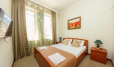 Семейный шестиместный двухкомнатный