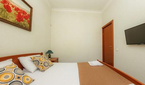 Семейный шестиместный двухкомнатный