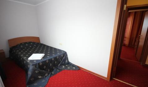 Апартаменты четырехместный трехкомнатный