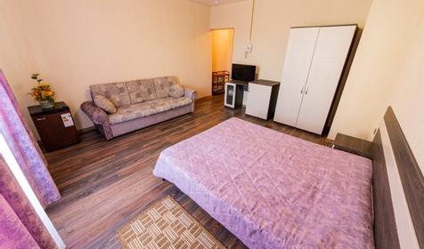 Семейный трехместный