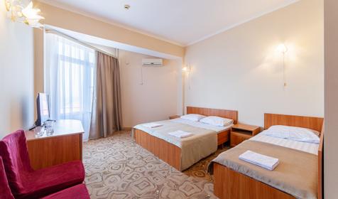 Улучшенный трехместный