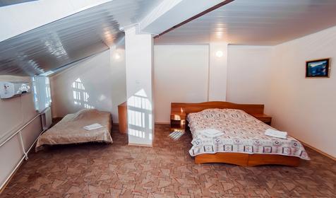 Стандарт трехместный без балкона, 4 этаж