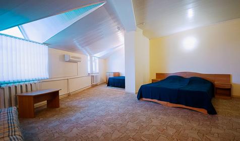 Стандарт трехместный без балкона, 4 этаж