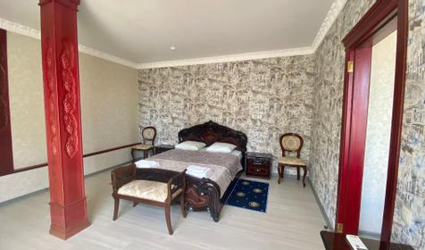 Золотой Лотос