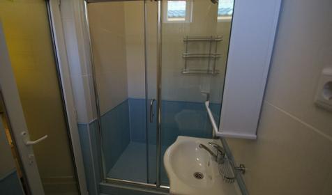 Полулюкс четырехместный. Гостевой дом Славянский, п. Кабардинка