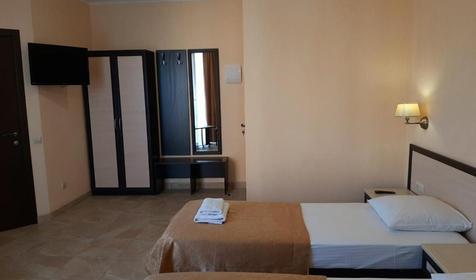 Двухместный стандарт. Гостиница Лотос, г. Геленджик