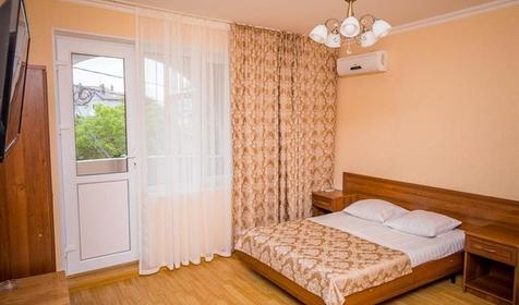 Полулюкс трехместный с лоджией