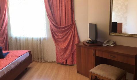 Апартаменты трехкомнатные с балконом и кухней