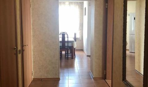 Апартаменты трехкомнатные с балконом и кухней