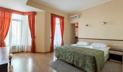 Семейный. Отель Наири, г. Сочи