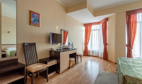 Семейный. Отель Наири, г. Сочи