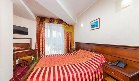 Люкс двухместный двухкомнатный улучшенный с балконом