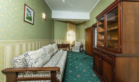 Люкс двухместный двухкомнатный улучшенный с балконом