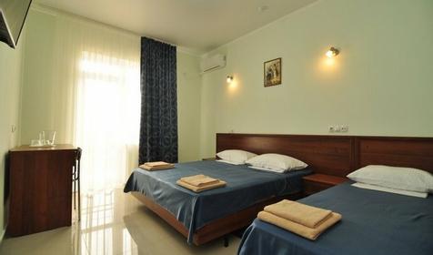 Стандарт трехместный с балконом