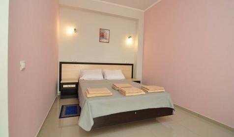 Люкс пятиместный двухкомнатный (вид на море)