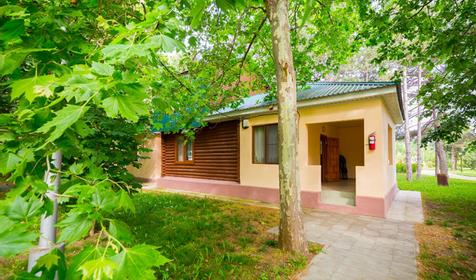 Четырехместный двухуровневый домик