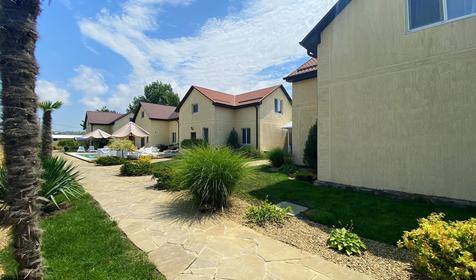 Апартаменты двухкомнатные с кухней