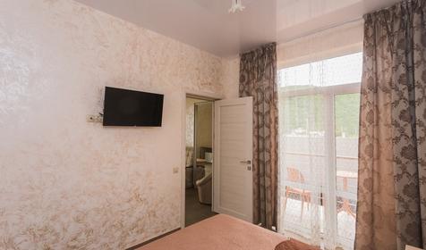 Люкс плюс пятиместный двухкомнатный (с видом на море)