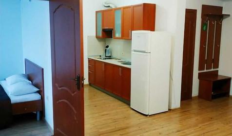 Люкс двухместный двухкомнатный с кухней