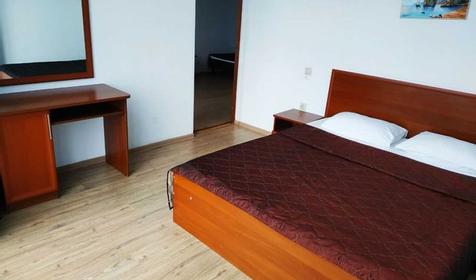 Люкс двухместный двухкомнатный с кухней