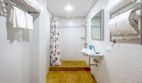 Апартаменты четырехместные двухкомнатные "Восток"