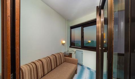 Стандарт четырехместный двухкомнатный с балконом