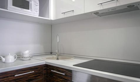 Апартаменты улучшенные четырехместные с кухней и балконом