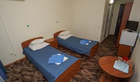 Стандарт двухместный с балконом, корпус 1 (1 этаж)