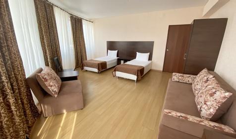 Семейный трехместный двухкомнатный