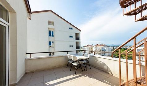 Апартаменты двухместный с 1 спальней и кухней (выход на кровлю)