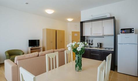 Апартаменты четырехместный с 2 спальнями и кухней (вид на море)