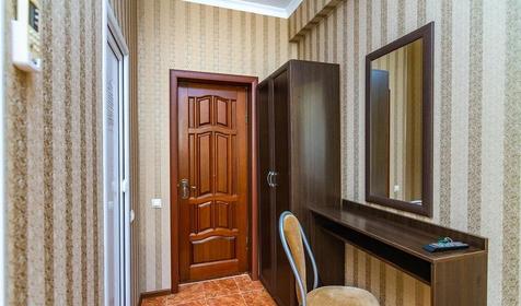 Трехместный с удобствами