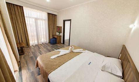 Люкс четырехместный двухкомнатный