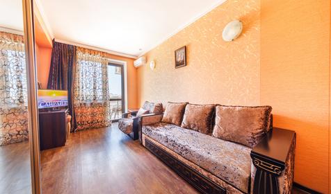 Люкс четырехместный двухкомнатный