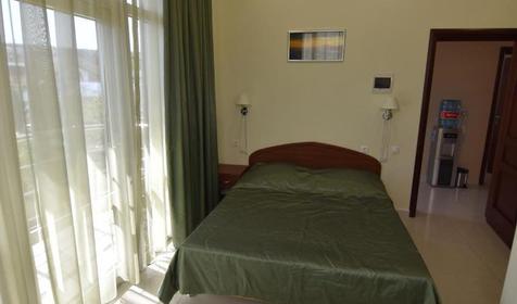 Полулюкс двухместный (с балконом)