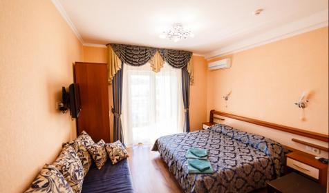 Полулюкс трехместный