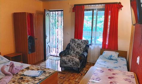 Трехместный люкс