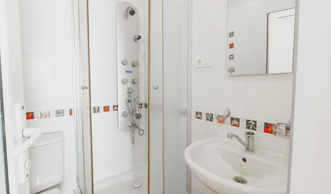 Стандарт трехместный (вид на горы, корпус Алые паруса)