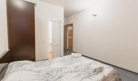 Семейный четырехместный двухкомнатный (вид на горы, корпус Алые паруса)