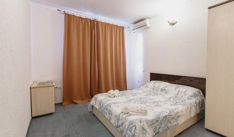 Семейный четырехместный двухкомнатный (вид на горы, корпус Алые паруса)