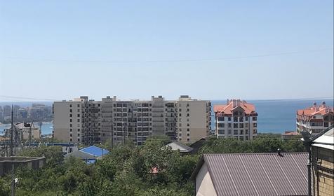 Апартаменты-студио с кухней. Повышенной комфортности. Имеется свой балкон и вид на море, горы и год.