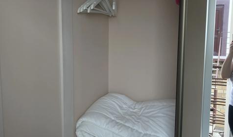 Апартаменты-студио с кухней полу-люкс для МОЛОДОЖЕНОВ! Имеется балкон и вид на море, горы и город.