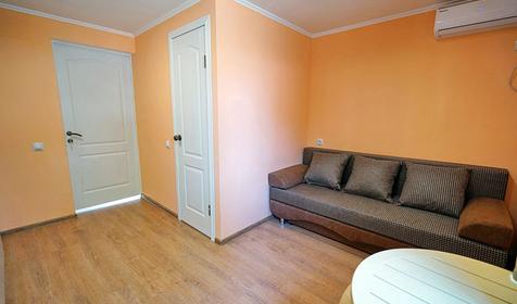 Двухкомнатный с кухней