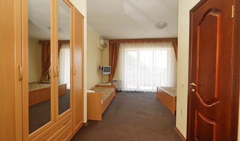 Трехместный стандарт