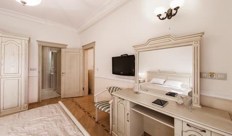 Люкс двухместный двухкомнатный. Санаторий Золотой колос, г. Сочи