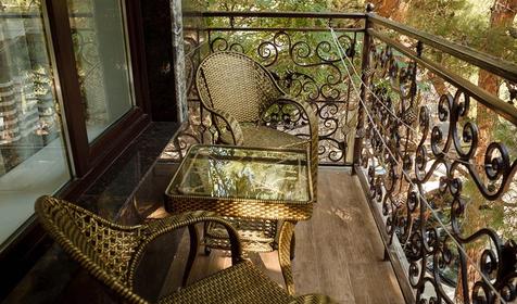 Люкс четырехместный двухкомнатный